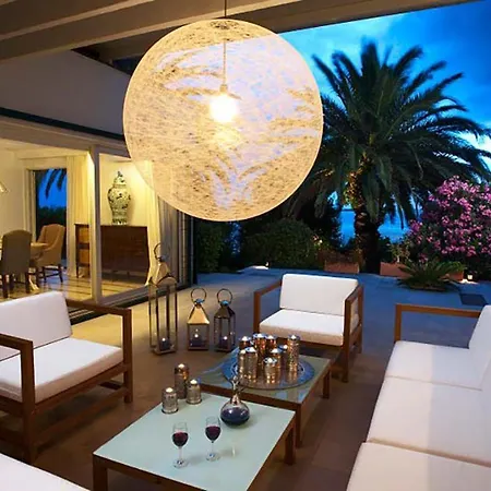 Luxury Beachfront With Private Pool At The In - Peljesac Orebić