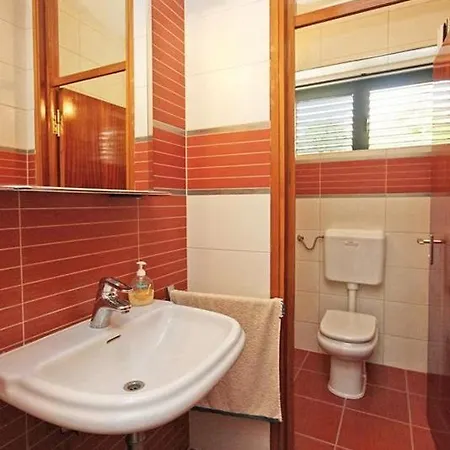 Luxury Beachfront With Private Pool At The In - Peljesac Orebić