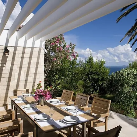 Luxury Beachfront With Private Pool At The In - Peljesac Orebić