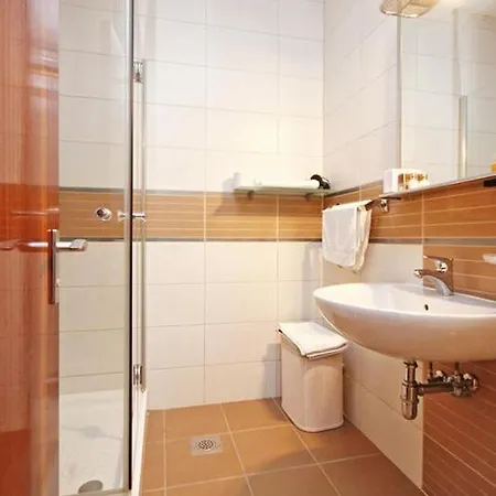Luxury Beachfront With Private Pool At The In - Peljesac Вилла Оребич